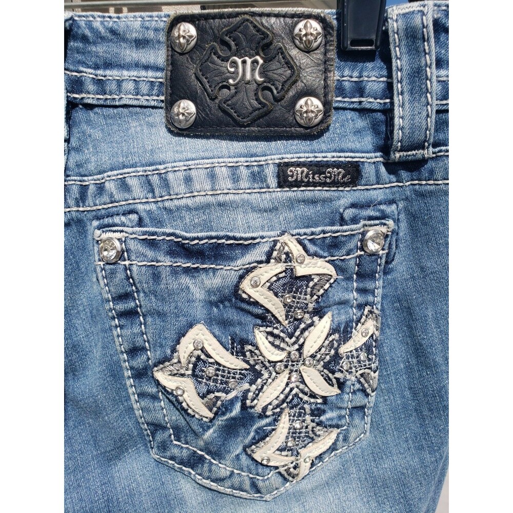 Miss Me Jeans Sz 28 (31x31) Signature Skinny Jeweled Cross Embroidered Pockets